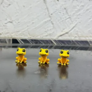 3D Yellow Frogs